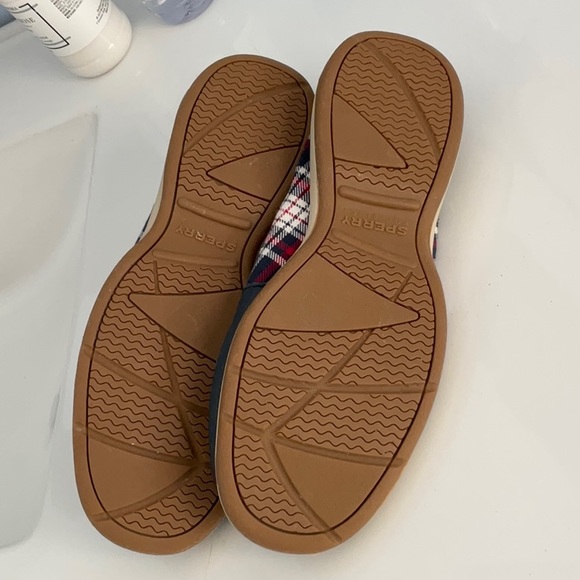 Sperry boat shoes - Picture 3 of 3
